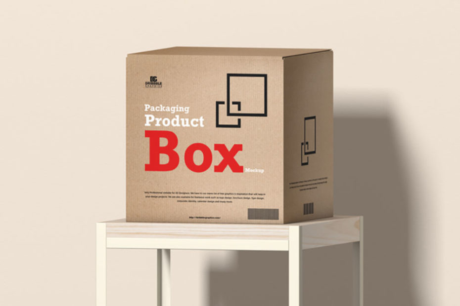 Free Moving Box Mockup