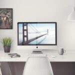 Free iMac in Home Office Mockup