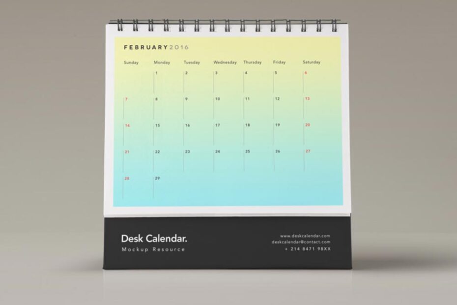 Free Modern Desk Calendar Mockup